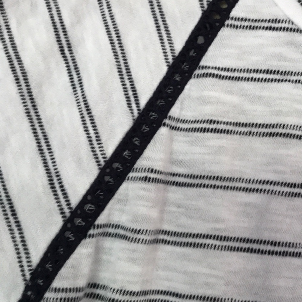 Striped blouse - Picture 3 of 4